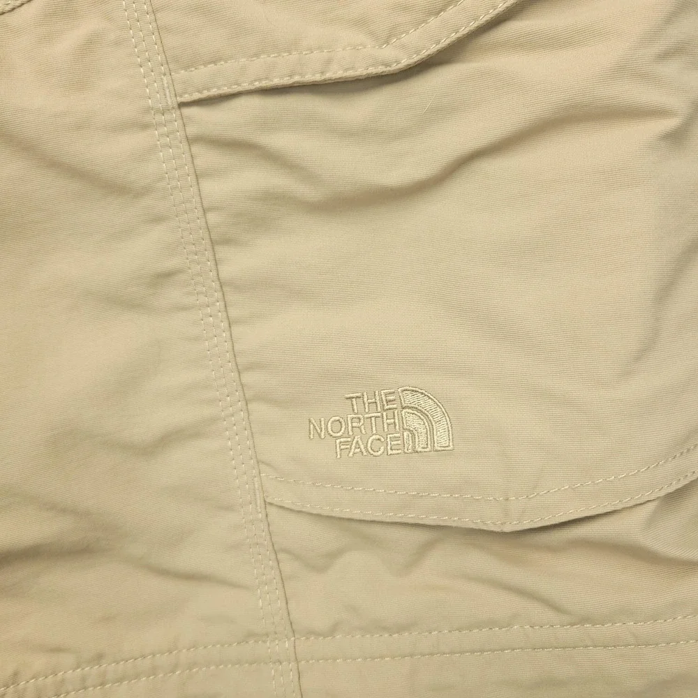 The North Face Paramount‎ Peak Cargo Short Mens XL 40 Beige Nylon Hiking Outdoor